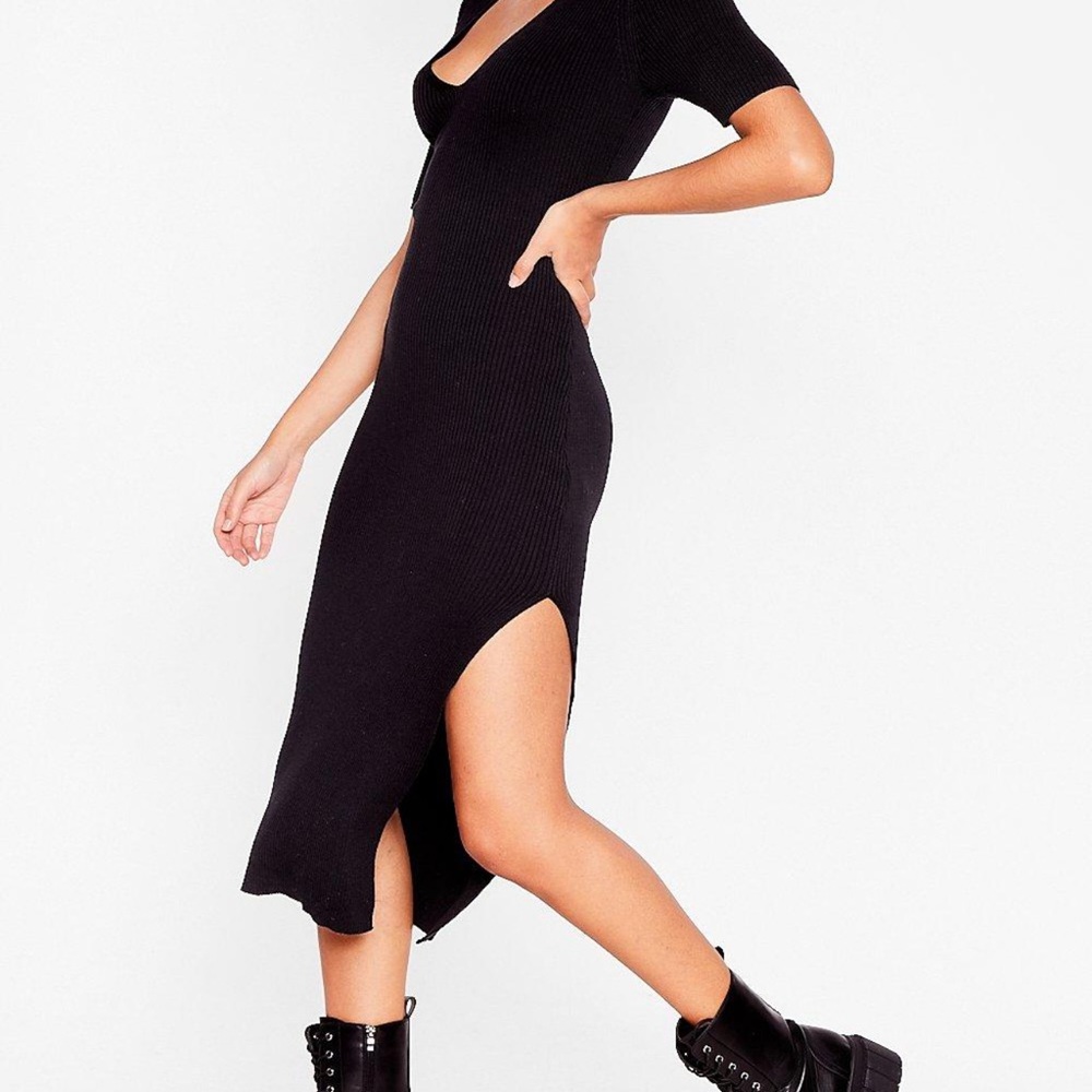 NASTY GAL - NWT 
Slit Wasn't Me Ribbed Midi Dress